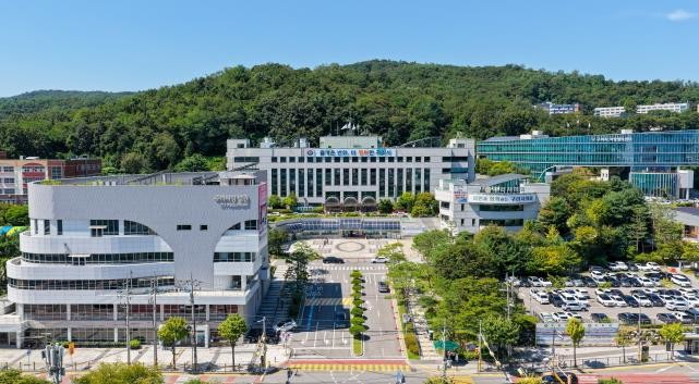 구리시, 불법광고물 정비로 어린이보호...