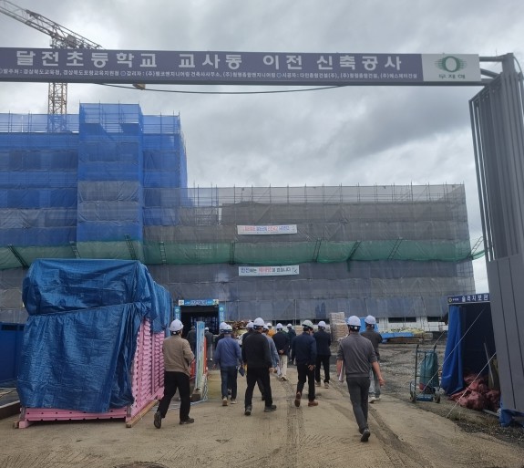 경북교육청, ‘시설공사 명예감사관’과...