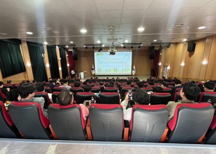 충북교육청, 2025년 공사 관계자와...