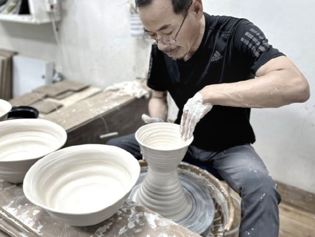 무주 공예공방 김상곤 작가, 도자공예 명장 선정