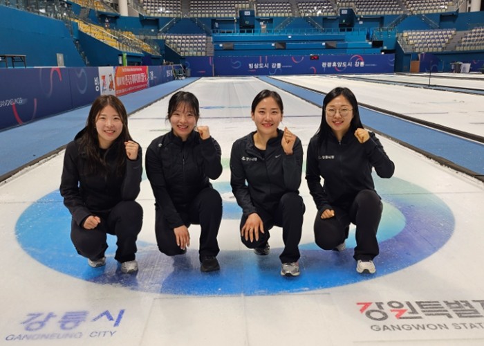 강릉시청 컬링팀 ‘팀 킴’ 재정비, ...