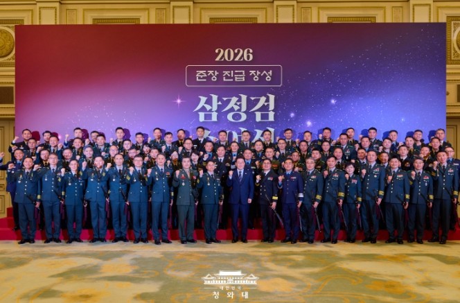 이재명 대통령, 준장 진급 장성 삼정...