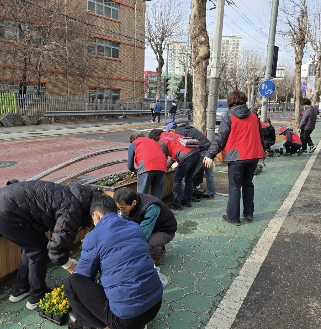 구리시 수택3동, 주민과 함께하는 봄...