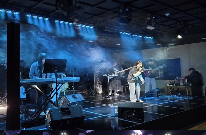 "홍대 안 가도 돼!" 부천시청소년센터 소공연장, 밴드 